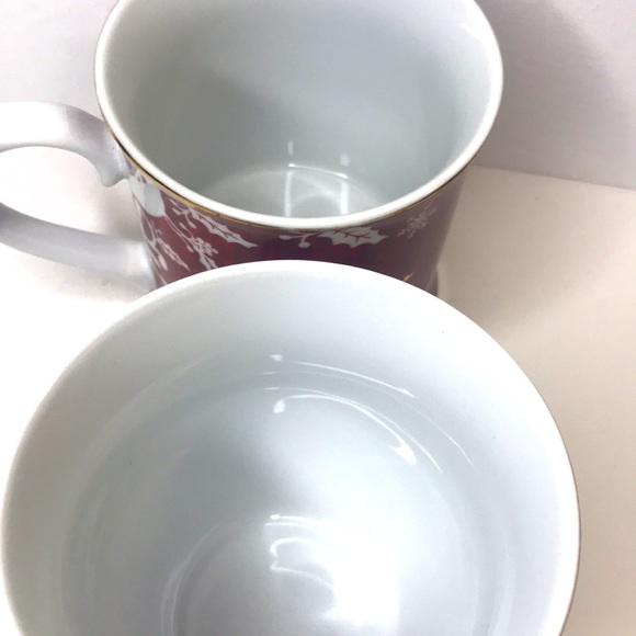 Starbucks CHRISTMAS Mugs - Picture 6 of 7